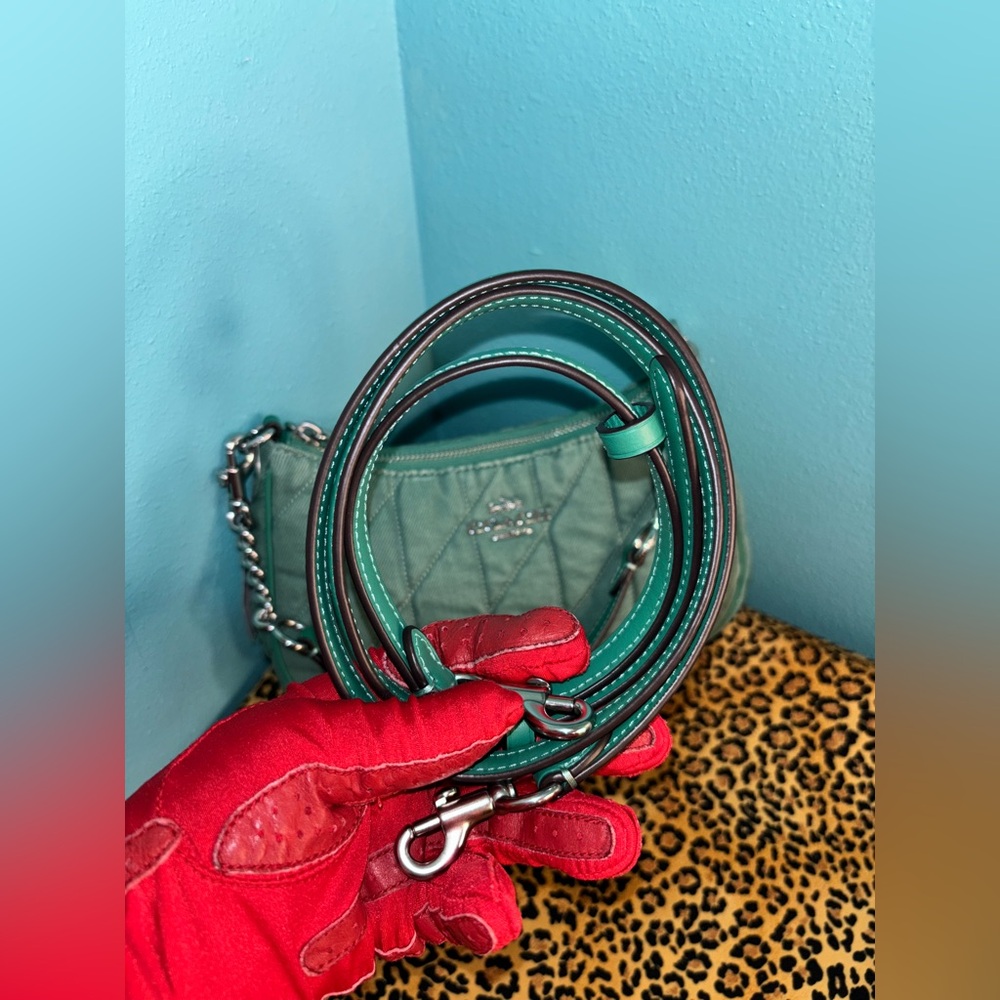 Coach Green Quilted Women's Bag - Picture 8 of 9
